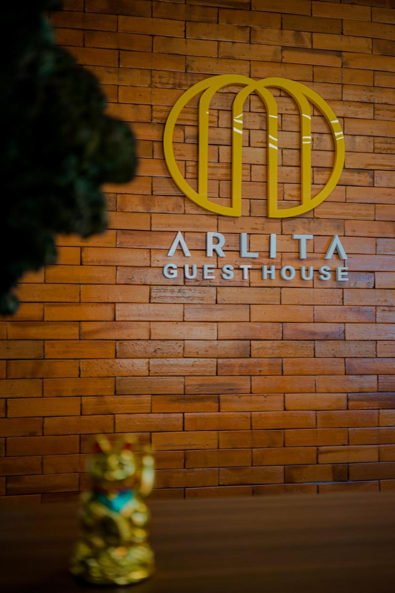 Arlita Guesthouse Чианджур Экстерьер фото